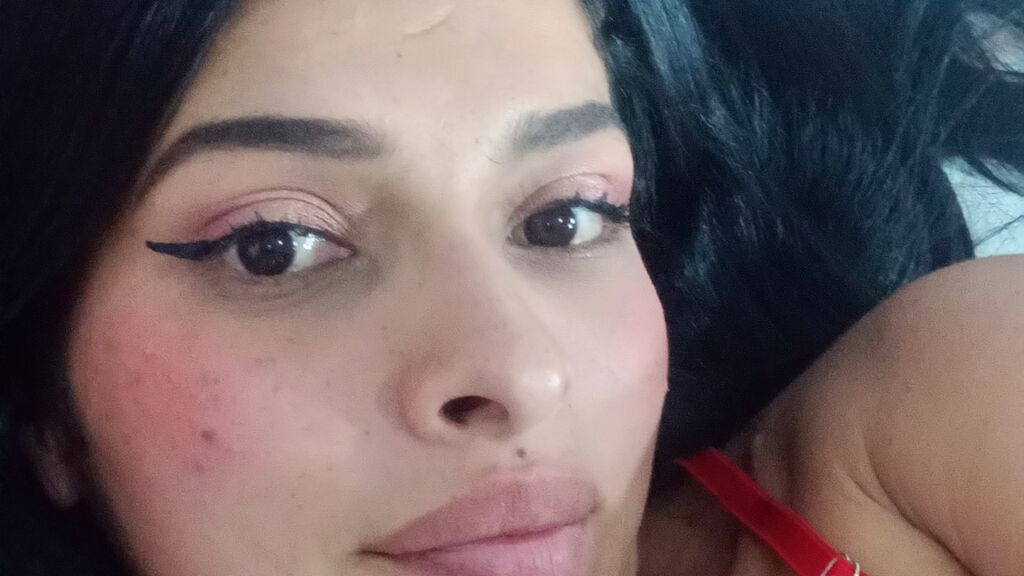 ErikaRamirezz's profile from Jasmin at GirlsOfJasmin'