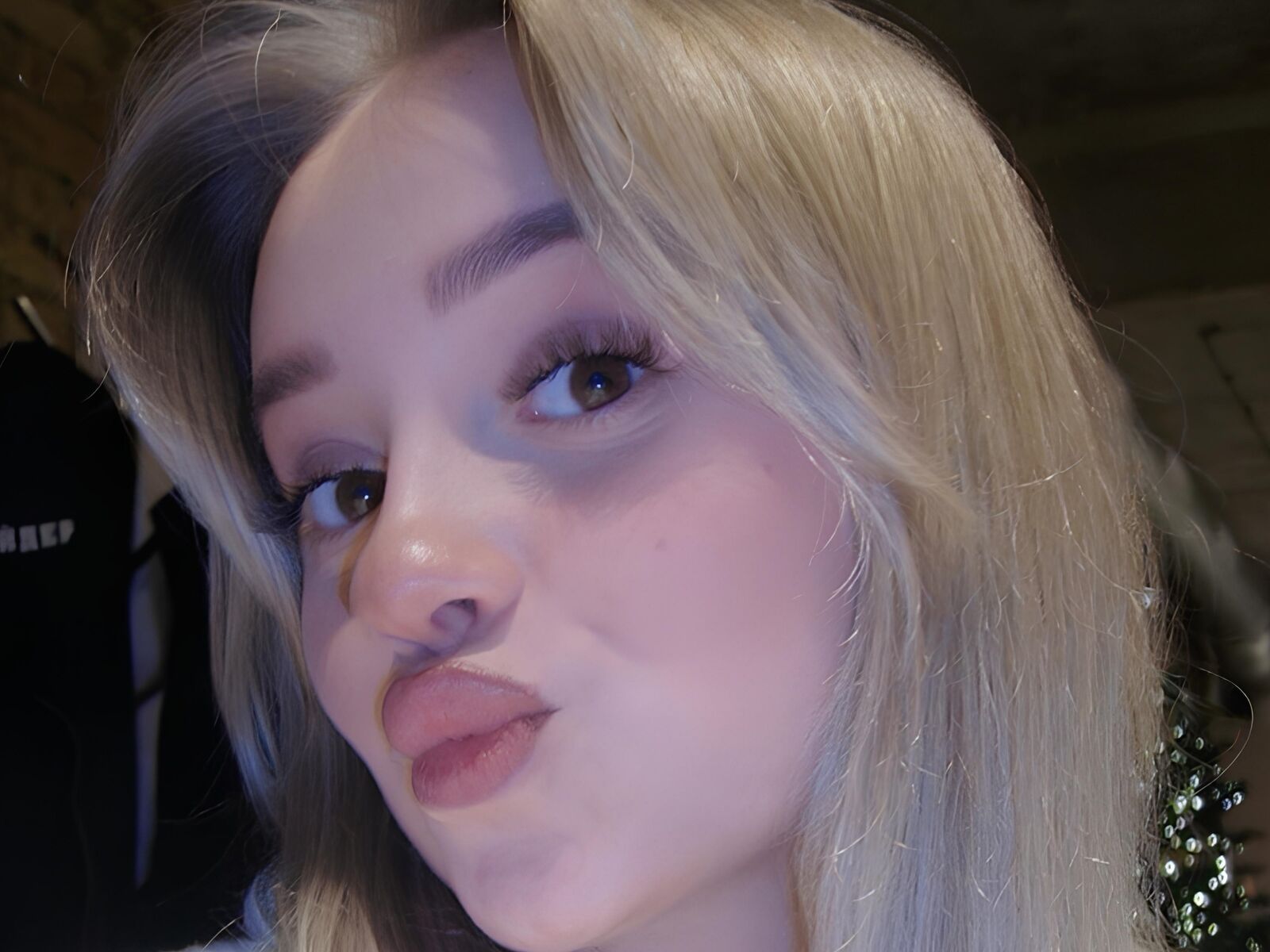 Live cam for AmmyMoore