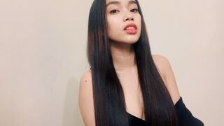 Free Nude EmilyCian