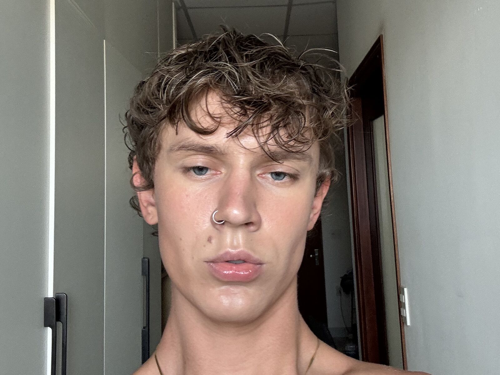 Live cam for IvanGray