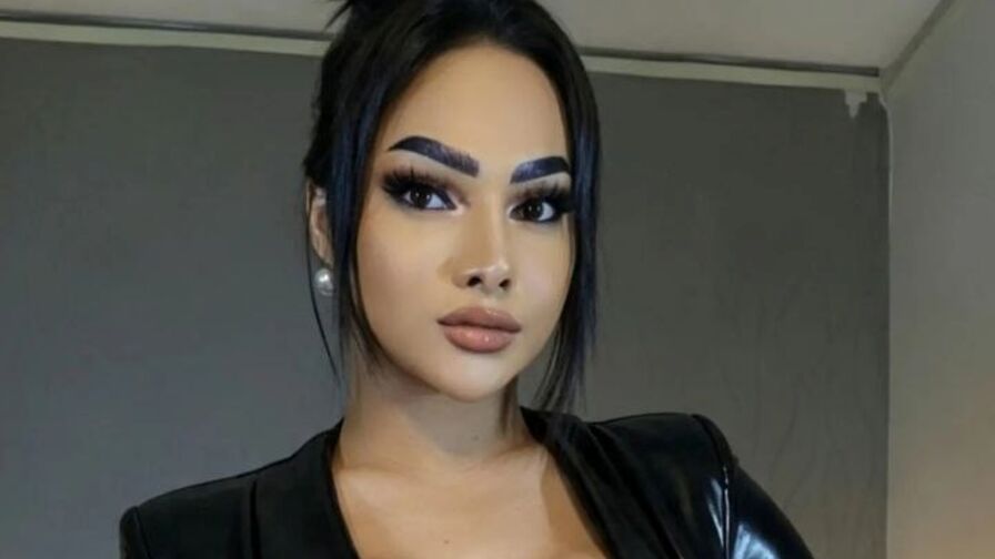 SaraDevough Live Sex Chat at GPX Cams
