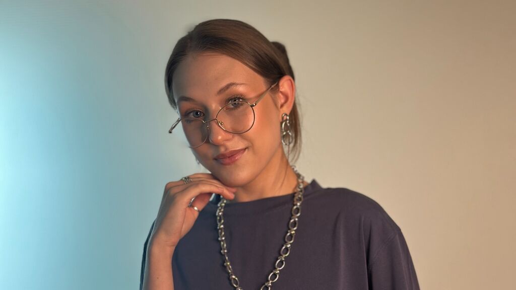 FerminaLeukuma's profile from Jasmin at GirlsOfJasmin'