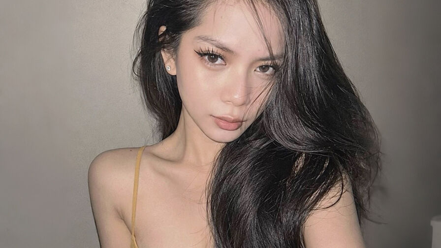 AriannaEneria Live Sex Chat at GPX Cams