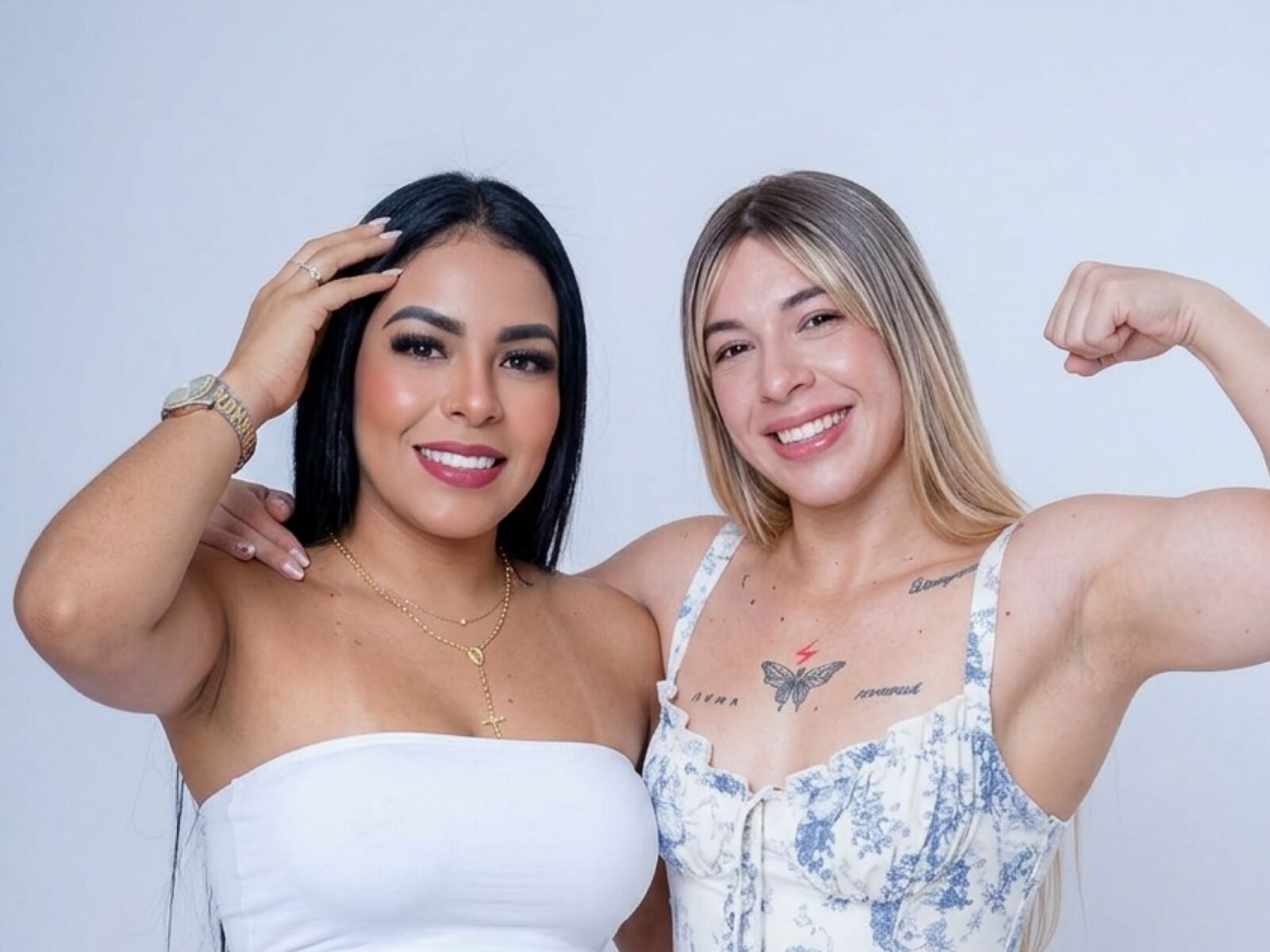 Live cam for EmilyAndJessy