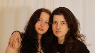 Kostenlos Nackt ErleneAndHilda