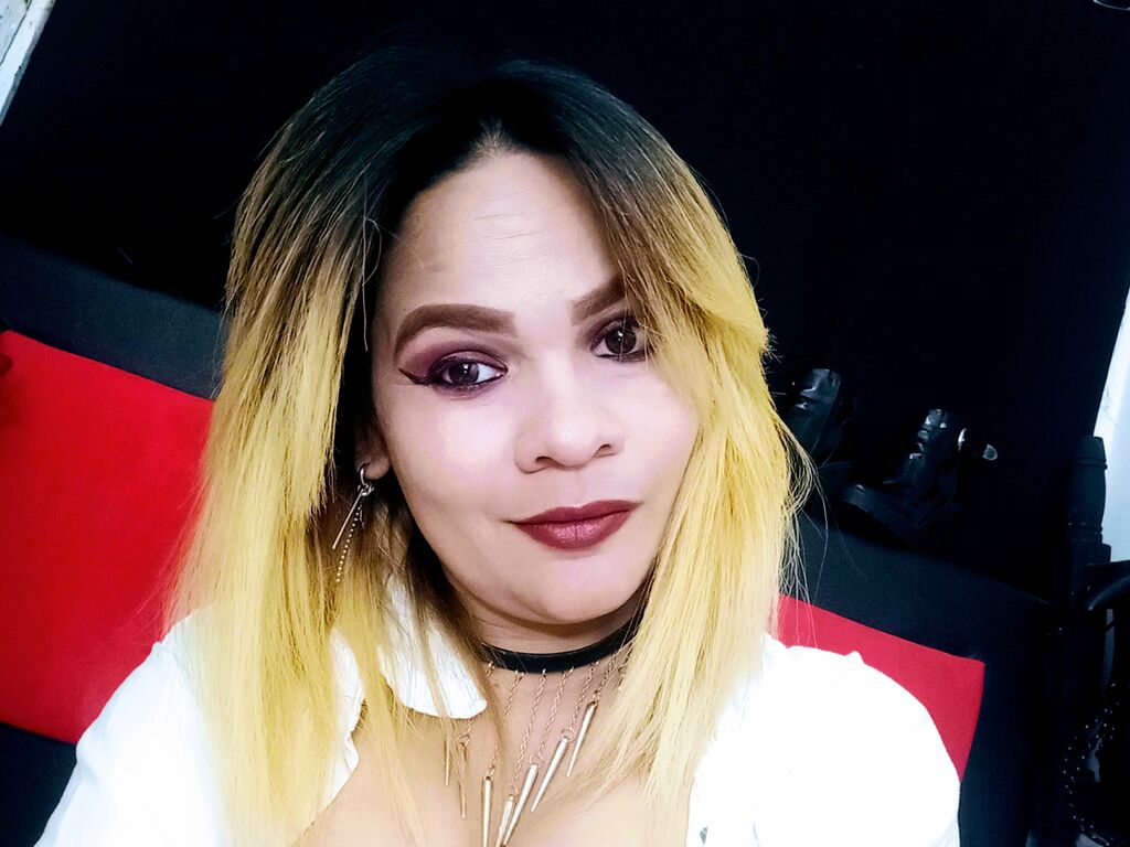 BellucciSarah LiveJasmin webcam model photo