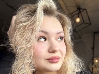 White Girl LavernaMonnot