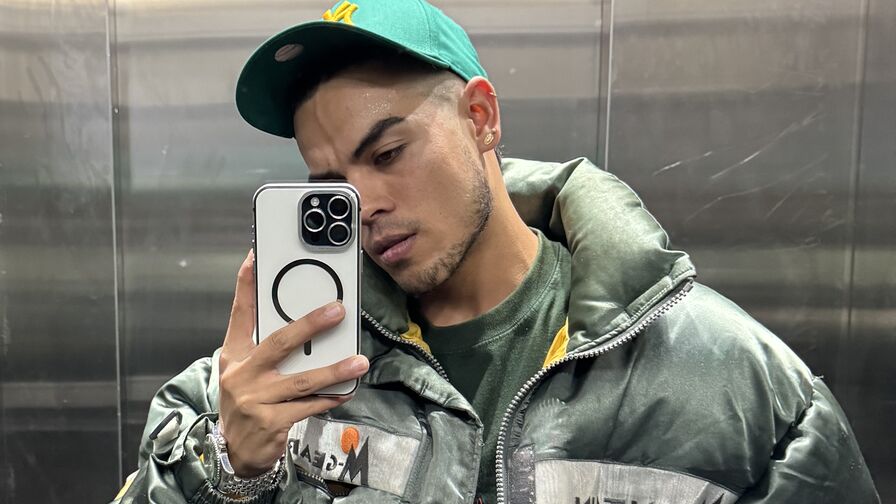 MikeeScooth