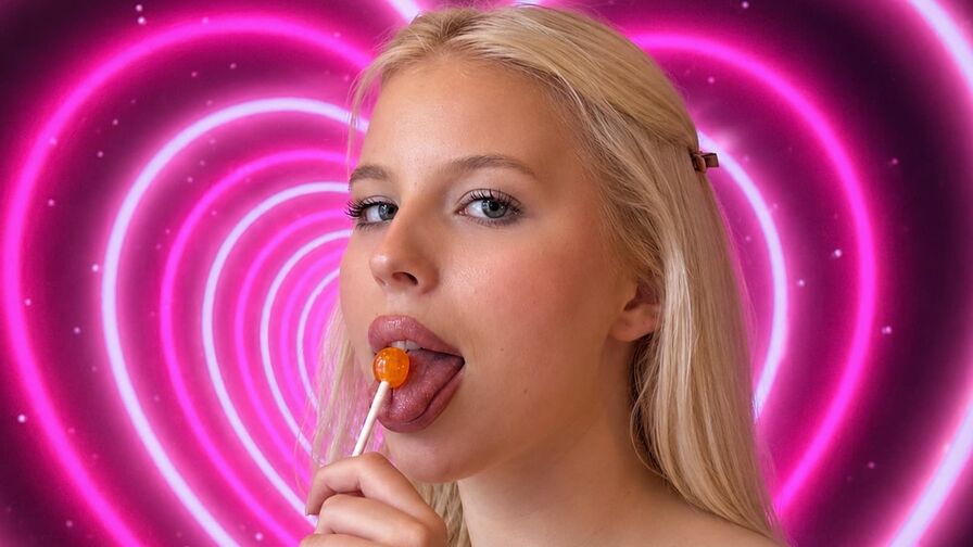 VariNari – Female | Tease Babe