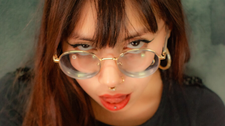 MariaHunterr live cam model